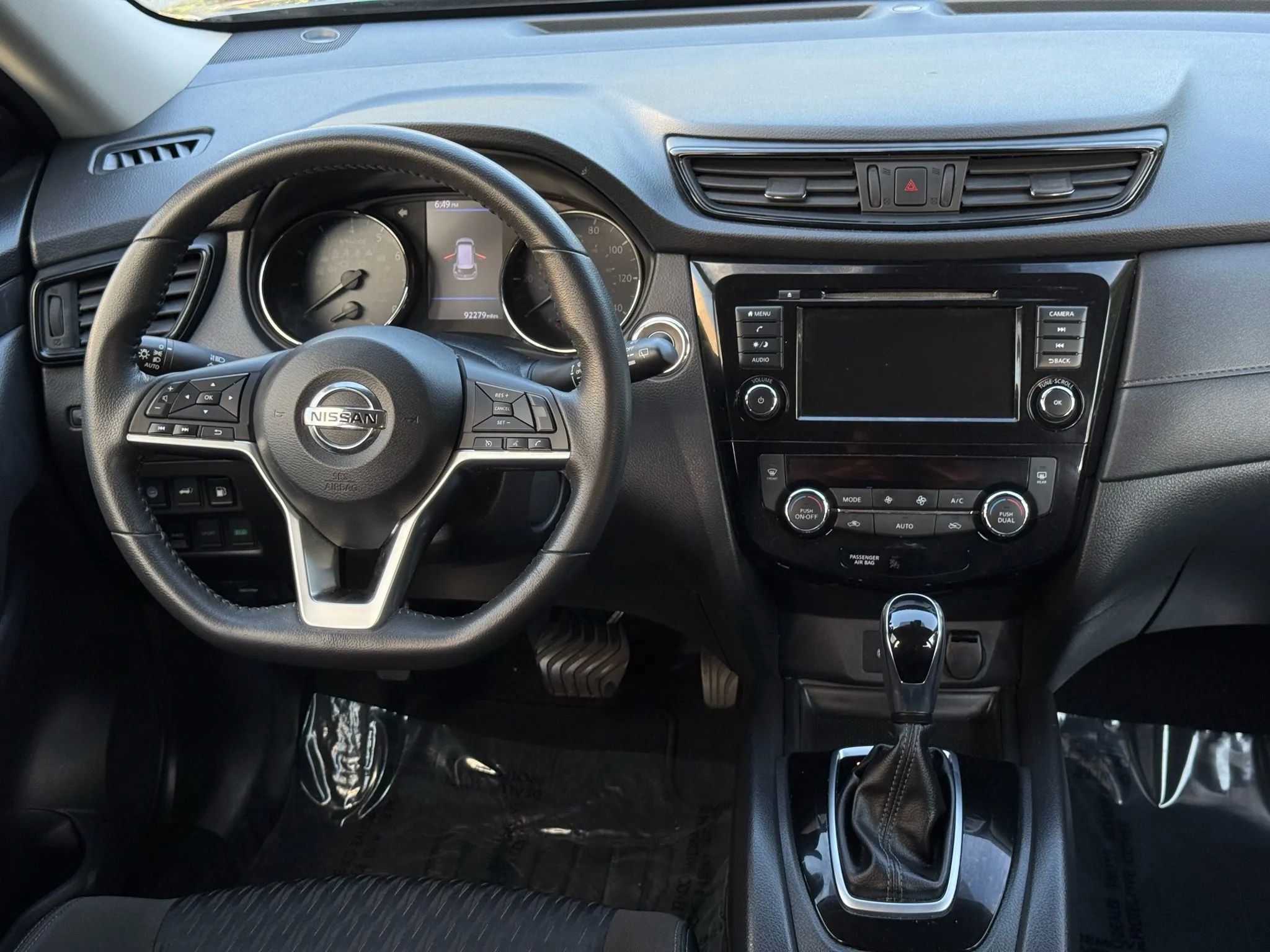 Used 2020 Nissan Rogue SV image 30