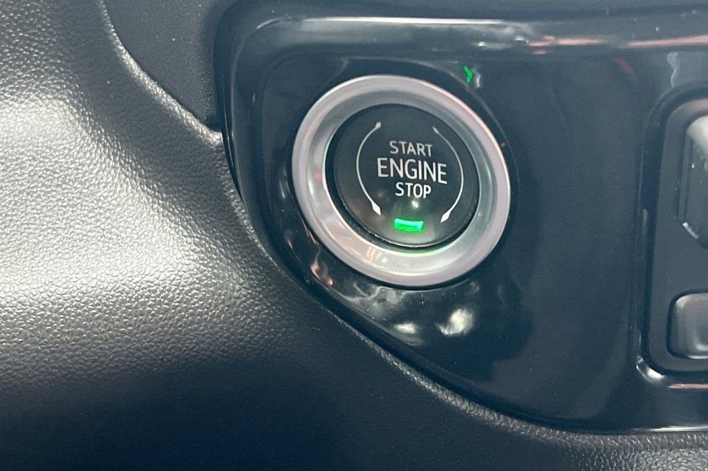 Used 2023 GMC Sierra 1500 Elevation w/ Preferred Package image 19