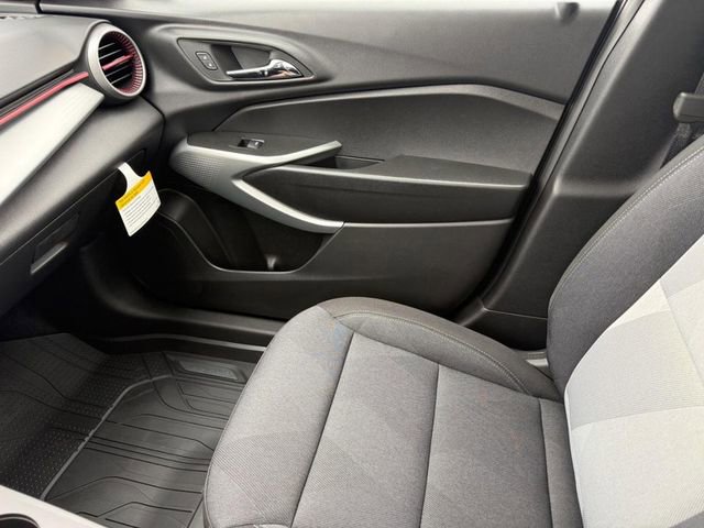 New 2026 Chevrolet Trax RS w/ Sunroof Package FWD image 15