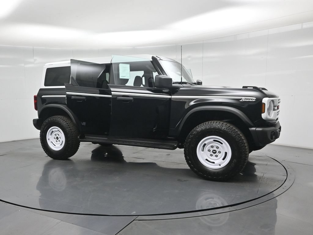 New 2026 Ford Bronco Heritage Edition AWD/4WD image 30
