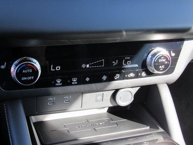 New 2026 Mitsubishi Outlander SE FWD image 18