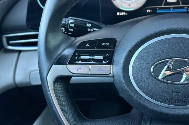Used 2021 Hyundai Elantra Limited FWD image 28