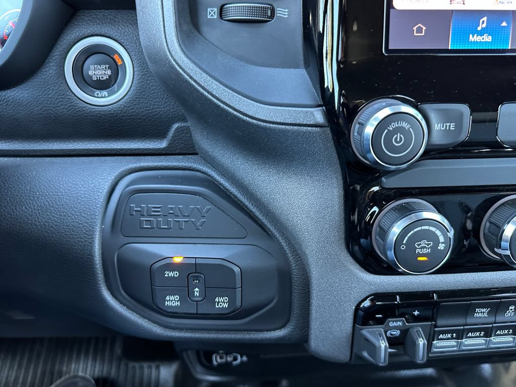 Certified 2025 RAM 2500 Tradesman AWD/4WD image 30