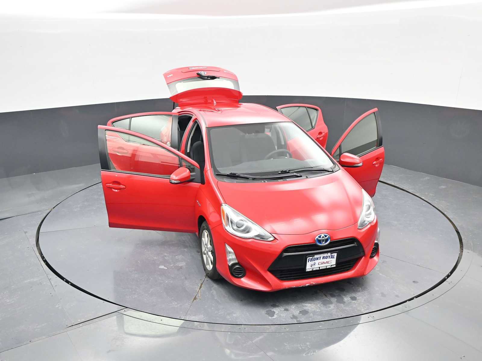 Used 2015 Toyota Prius C Three image 38