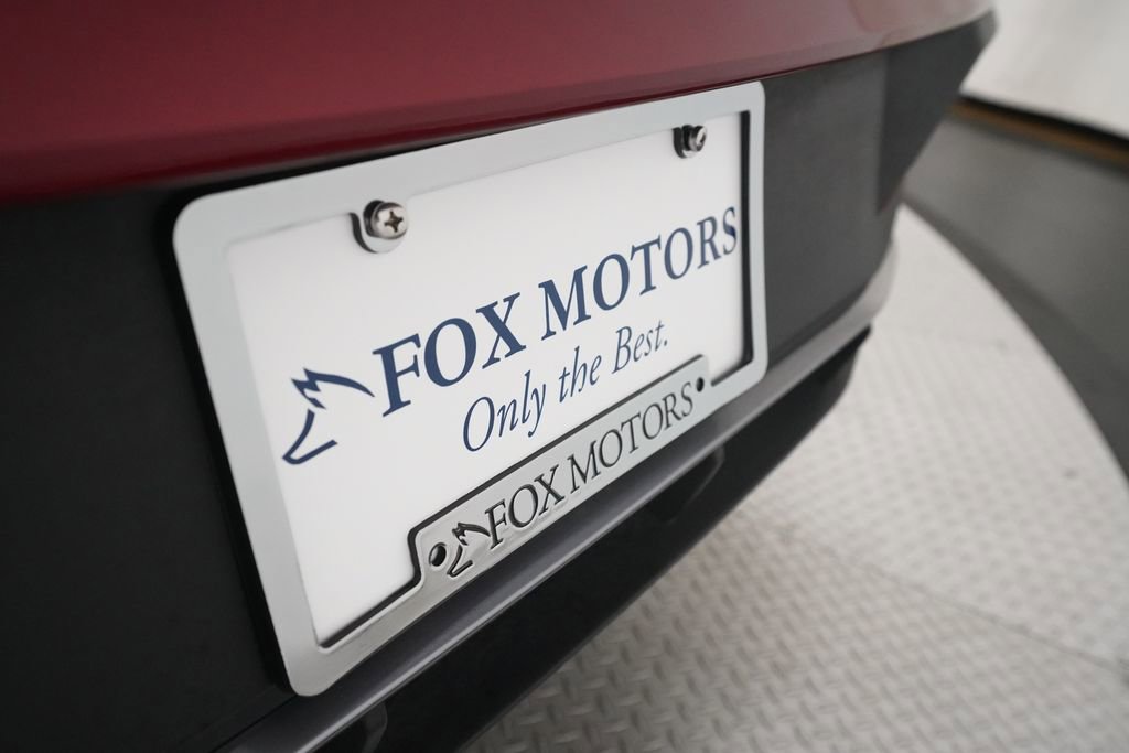 Used 2024 Hyundai Elantra Blue image 36