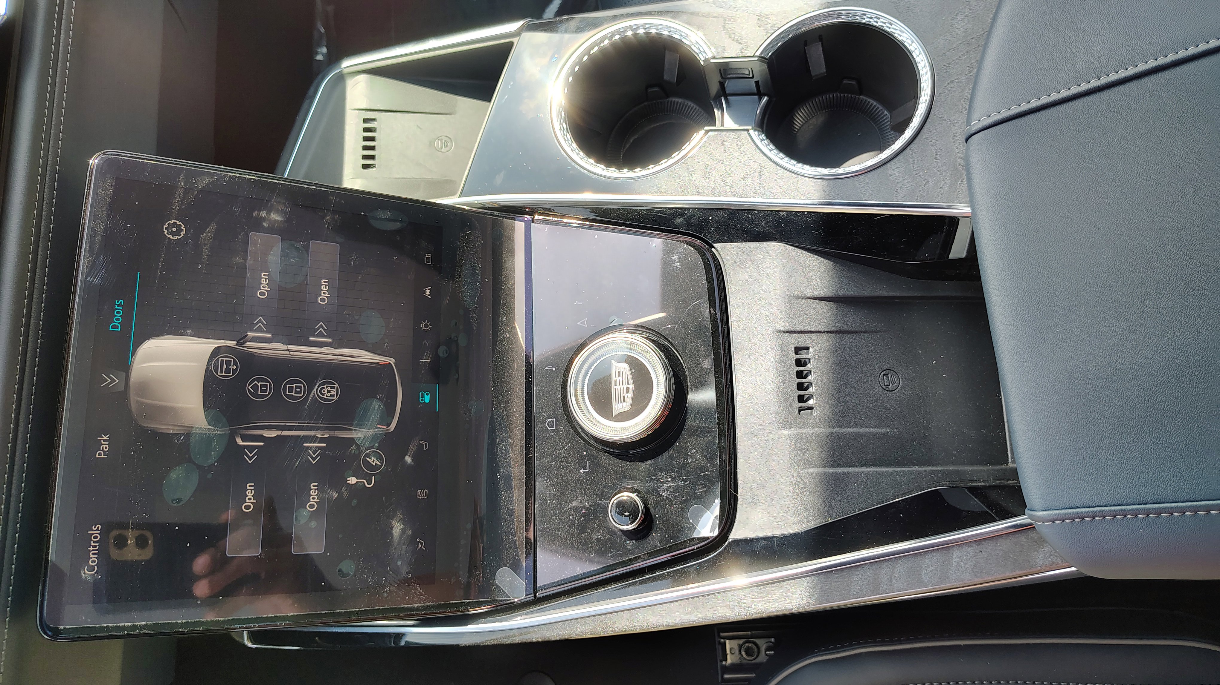 New 2025 Cadillac Escalade IQ Luxury 2 image 26