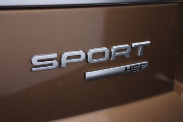 Used 2016 Land Rover Range Rover Sport HSE AWD/4WD image 8