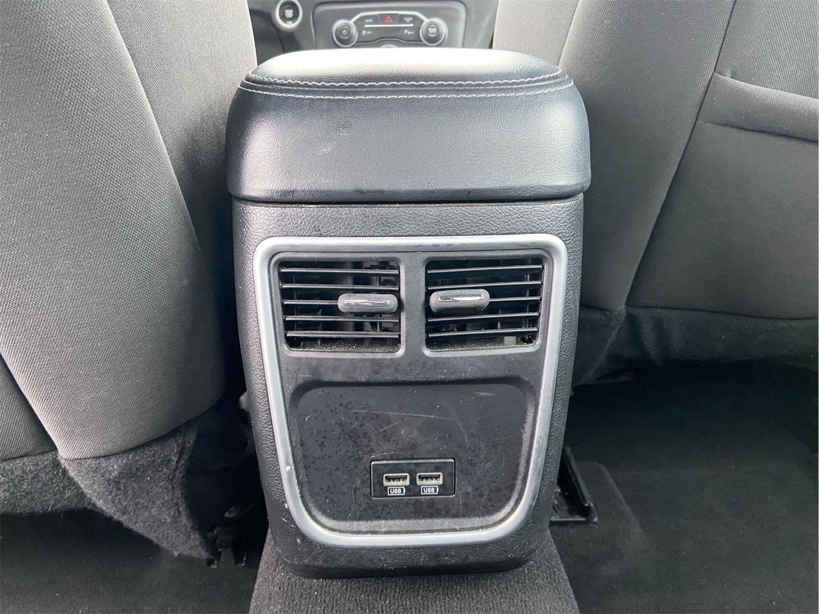 Used 2023 Dodge Charger SXT image 17