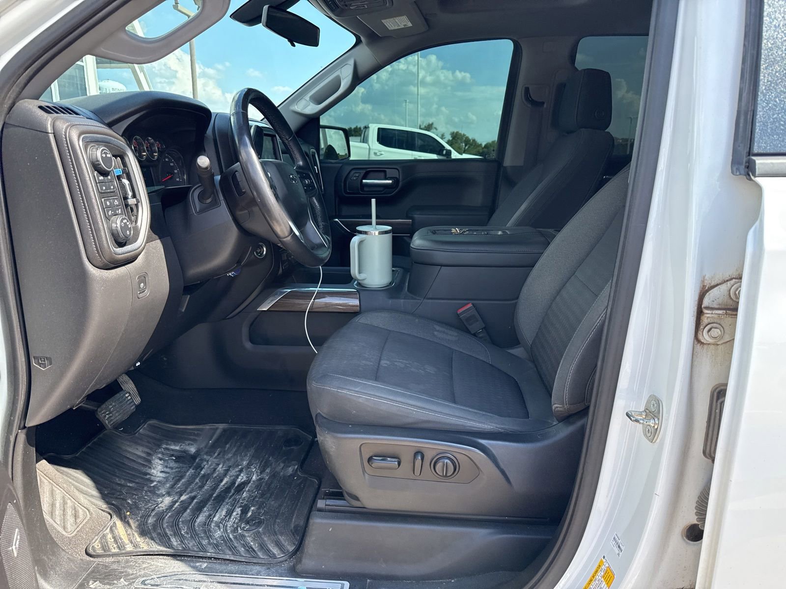 Used 2020 Chevrolet Silverado 1500 RST AWD/4WD image 12