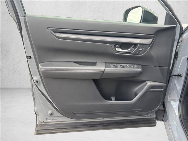 Used 2025 Honda CR-V Sport-L image 11