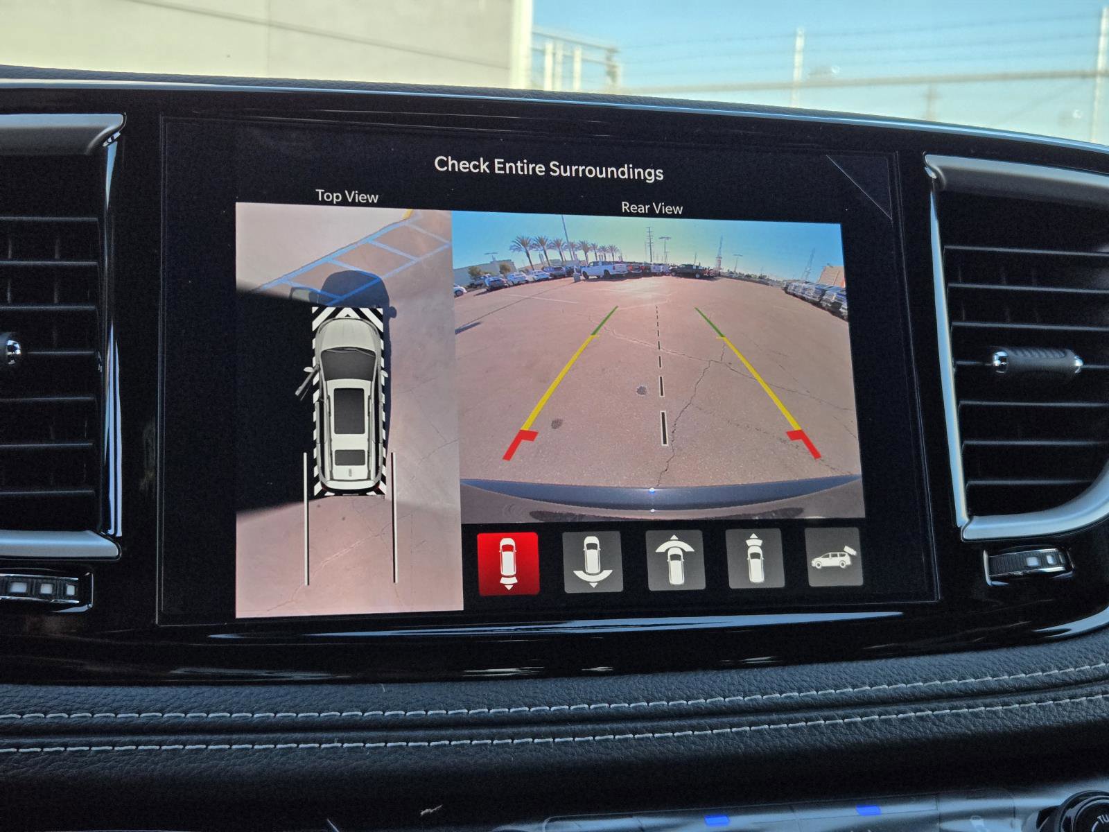 New 2026 Chrysler Pacifica Select image 8