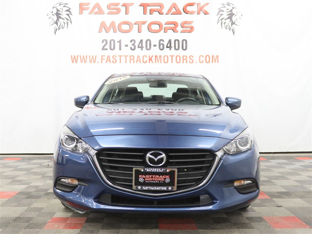 Used 2018 MAZDA MAZDA3 Sport FWD image 2