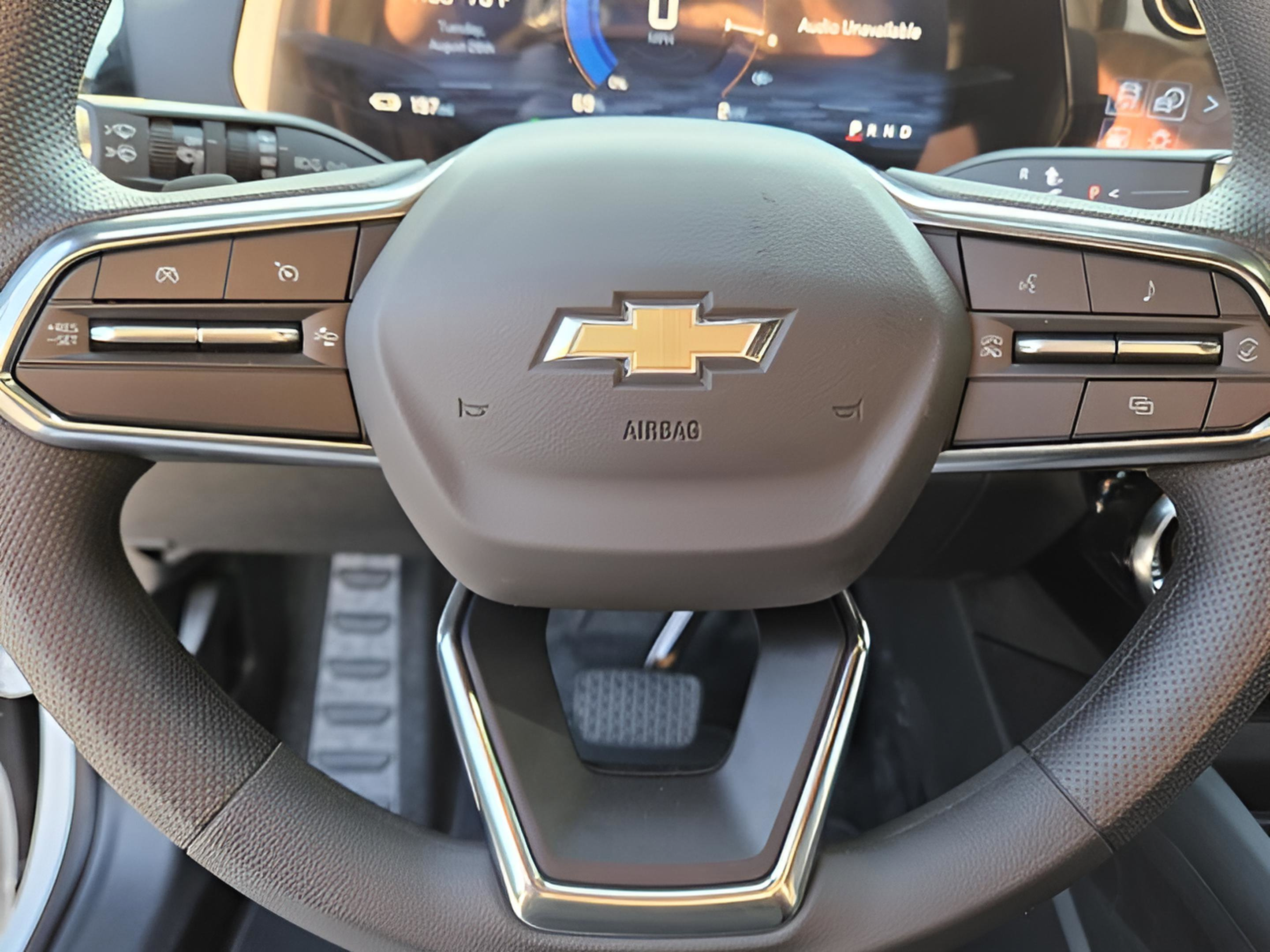 New 2025 Chevrolet Blazer EV LT AWD/4WD image 14