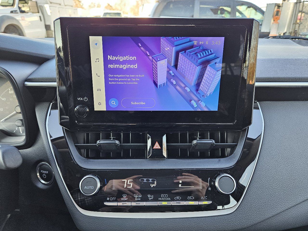 Used 2024 Toyota Corolla LE w/ LE Convenience Package image 31