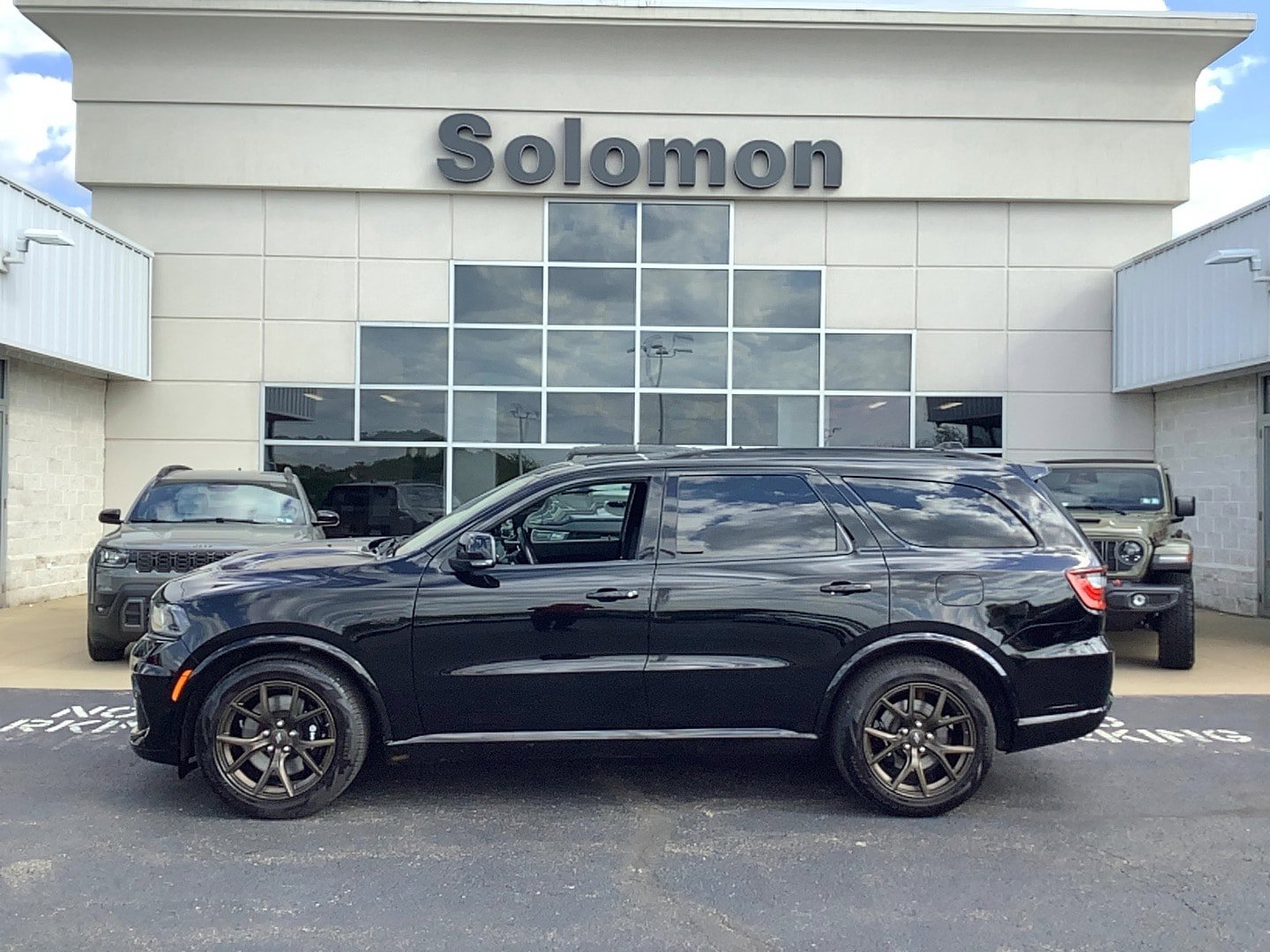 Certified 2025 Dodge Durango R/T AWD/4WD video 1