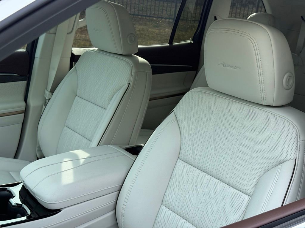 New 2026 Buick Enclave Avenir w/ Super Cruise Package FWD image 15