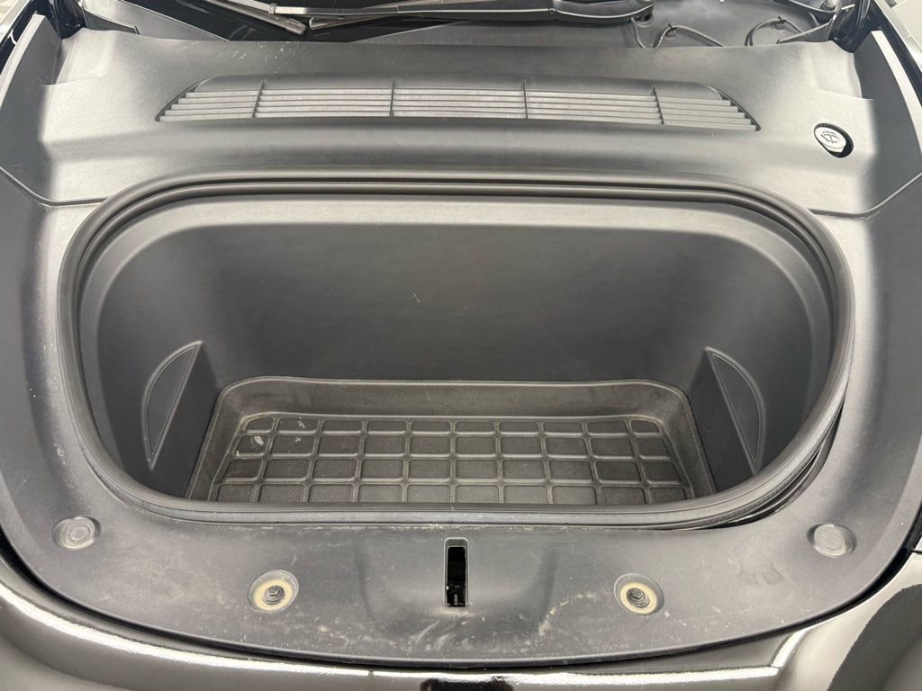 Used 2022 Tesla Model Y Performance image 37