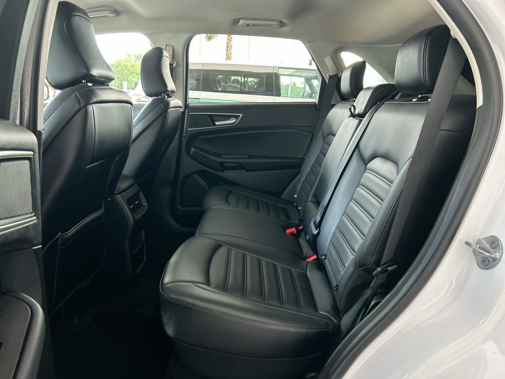 Used 2024 Ford Edge SEL image 32