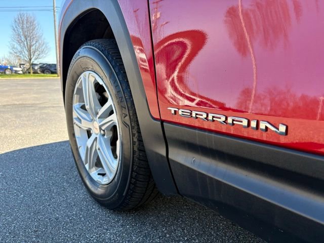 Used 2023 GMC Terrain SLE w/ Driver Convenience Package AWD/4WD image 12