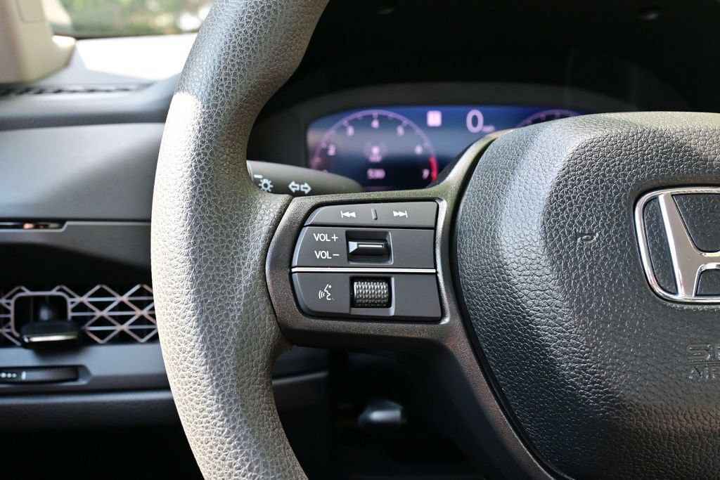 Certified 2025 Honda Accord LX image 51