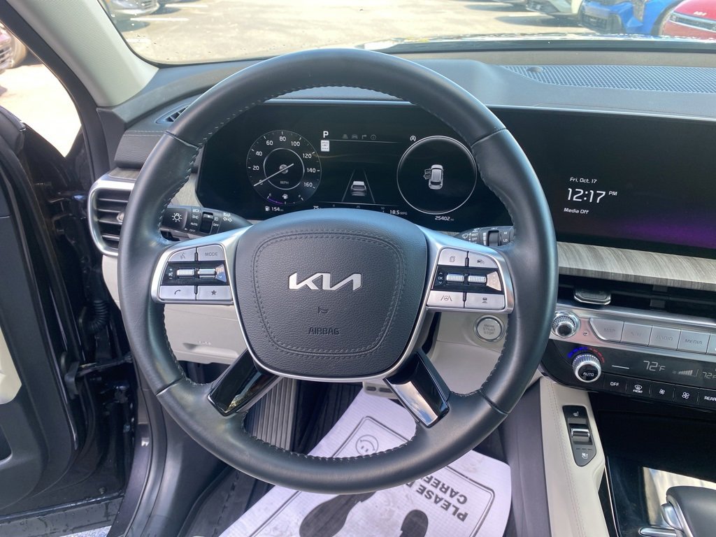 Used 2025 Kia Telluride SX image 12