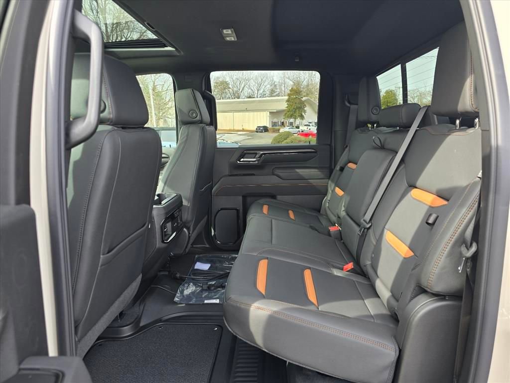 New 2026 GMC Sierra 2500 AT4 w/ Technology Package AWD/4WD image 9