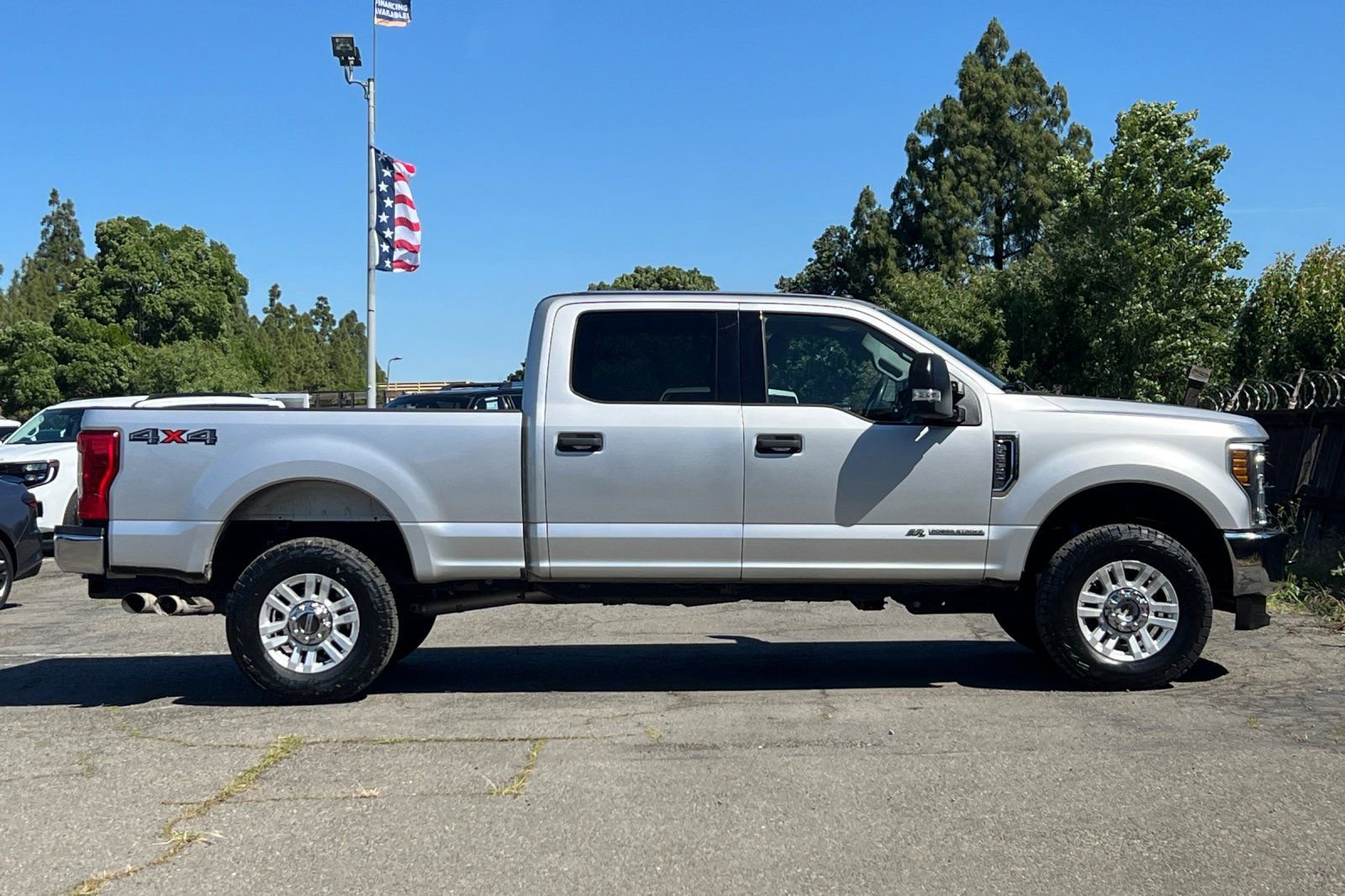 Used 2019 Ford F250 XLT image 3