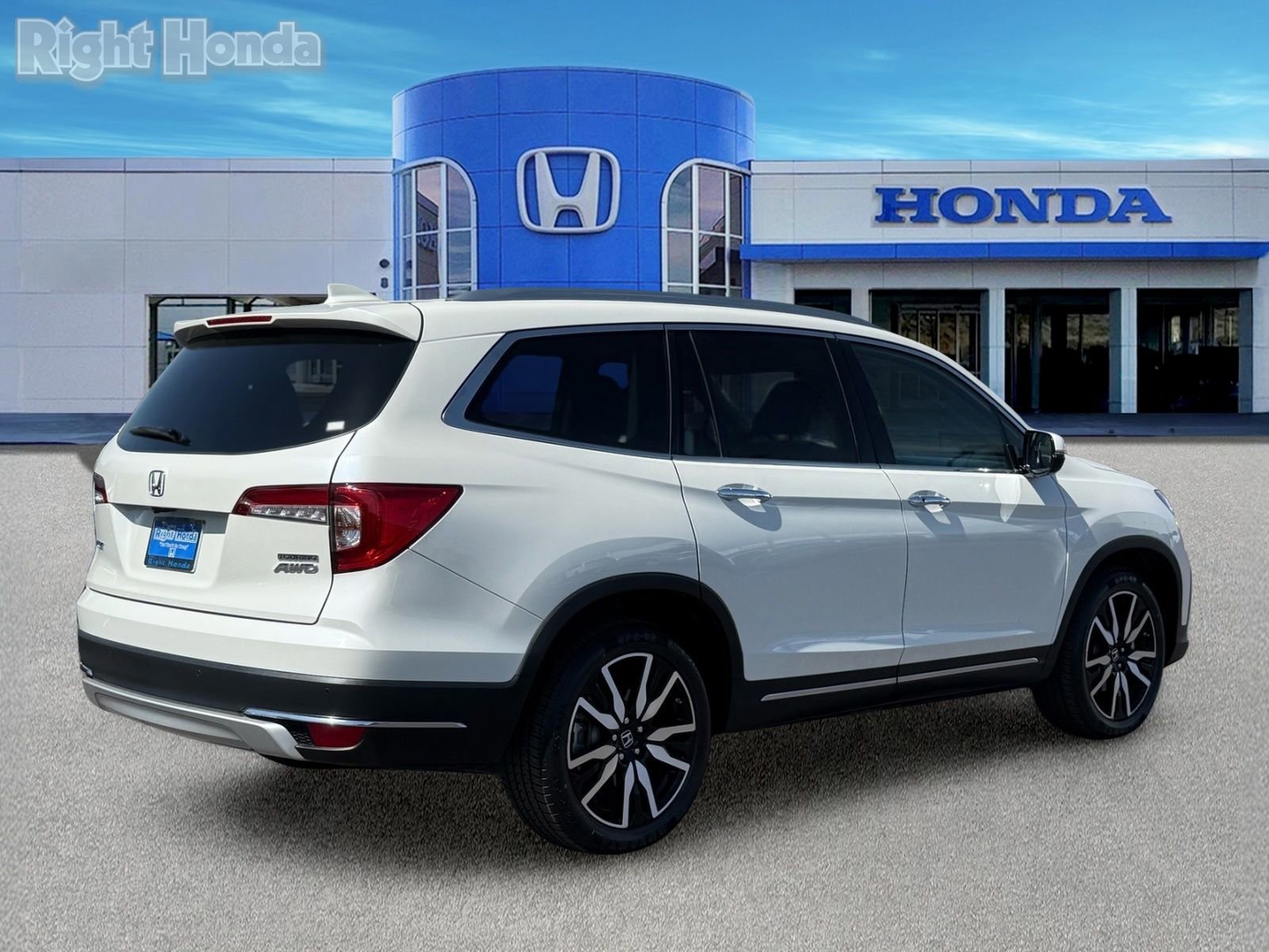 Used 2019 Honda Pilot Touring image 8