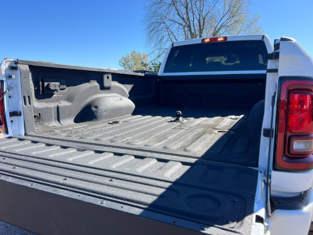 Used 2025 RAM 3500 Big Horn AWD/4WD image 11