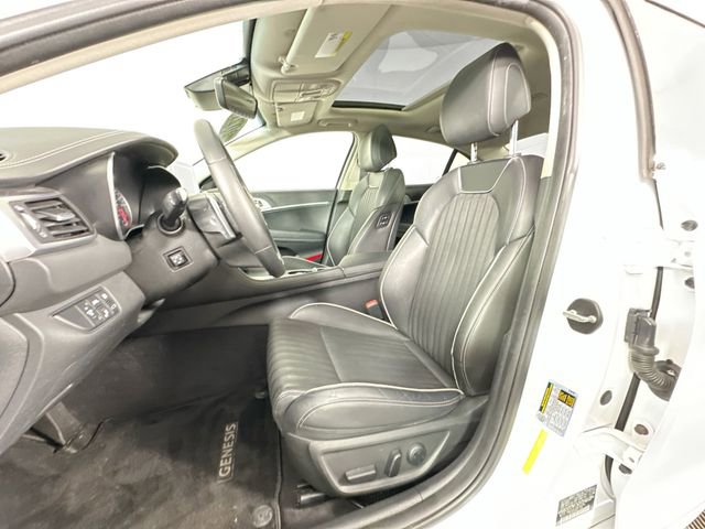 Used 2021 Genesis G70 2.0T w/ Elite Package image 4