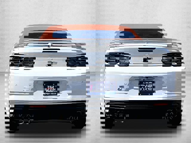 Used 2020 Chevrolet Camaro LT w/ RS Package image 4