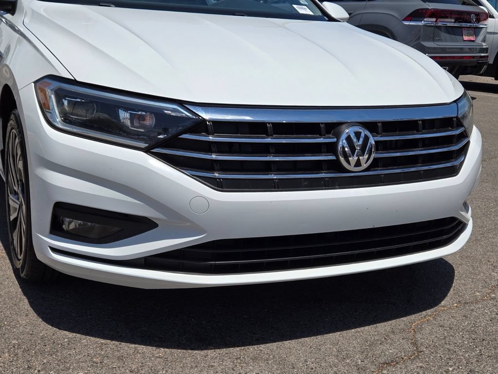 Certified 2021 Volkswagen Jetta SEL Premium FWD image 2