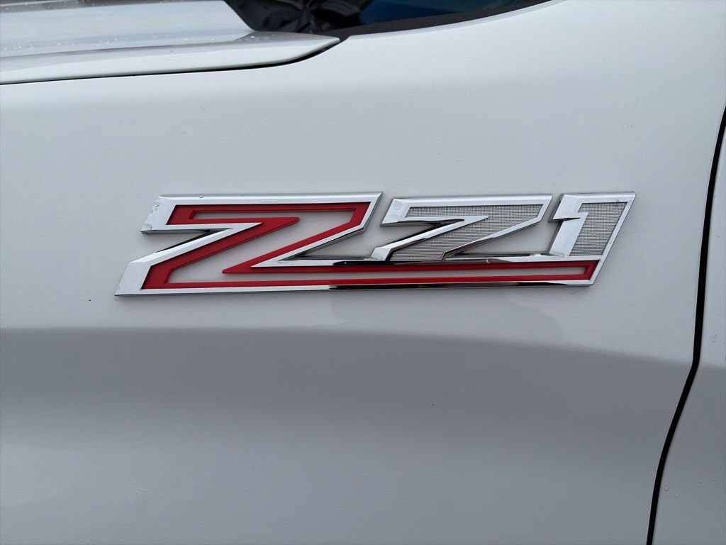 Used 2019 Chevrolet Silverado 1500 LT w/ Texas Edition image 9