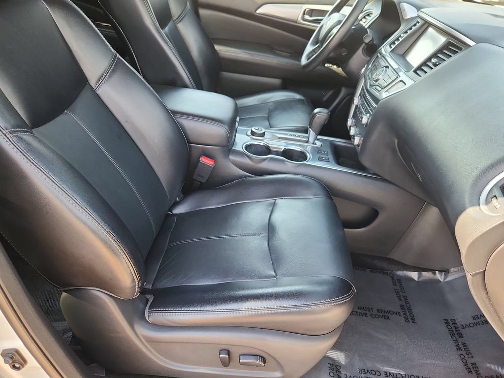 Used 2020 Nissan Pathfinder SL AWD/4WD image 15