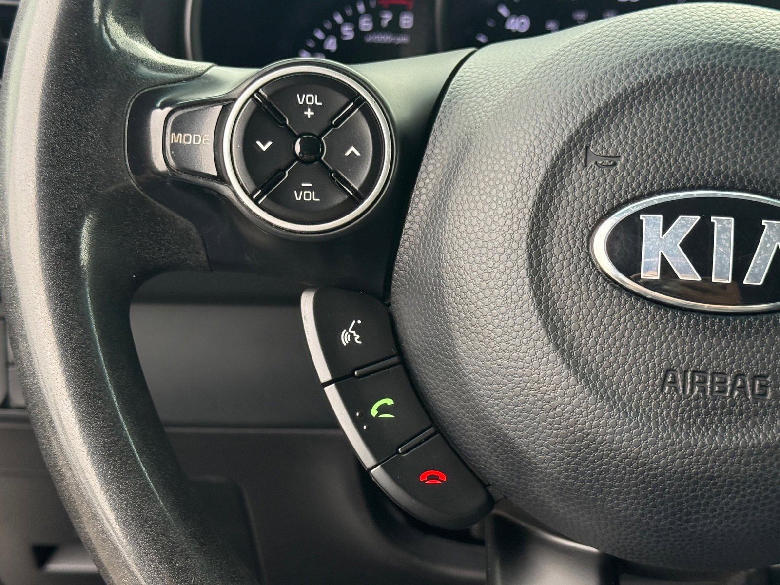 Used 2017 Kia Soul + FWD image 14
