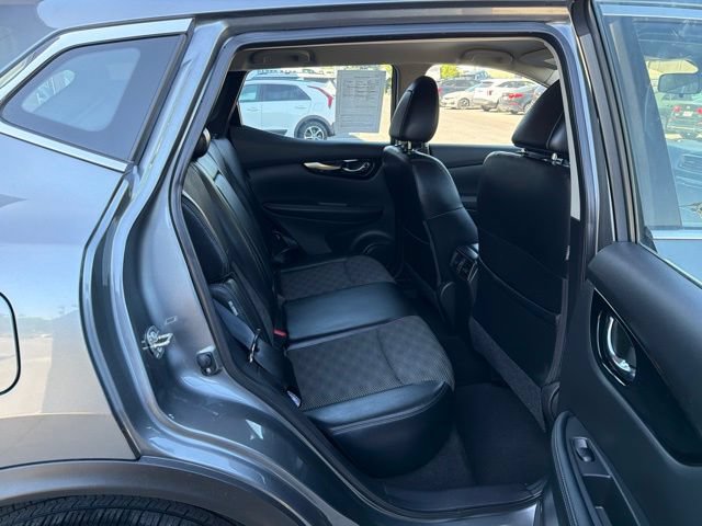 Used 2022 Nissan Rogue Sport SV w/ Technology Package AWD/4WD image 31