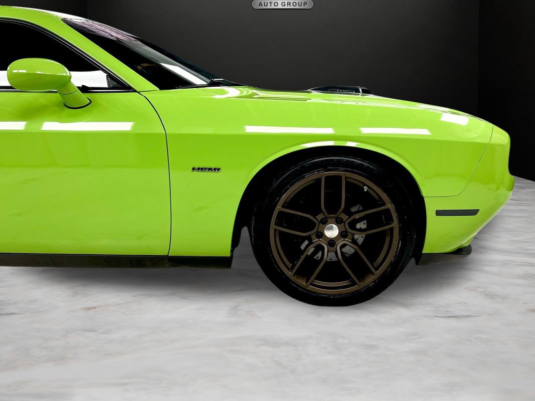 Used 2015 Dodge Challenger R/T Plus RWD image 37