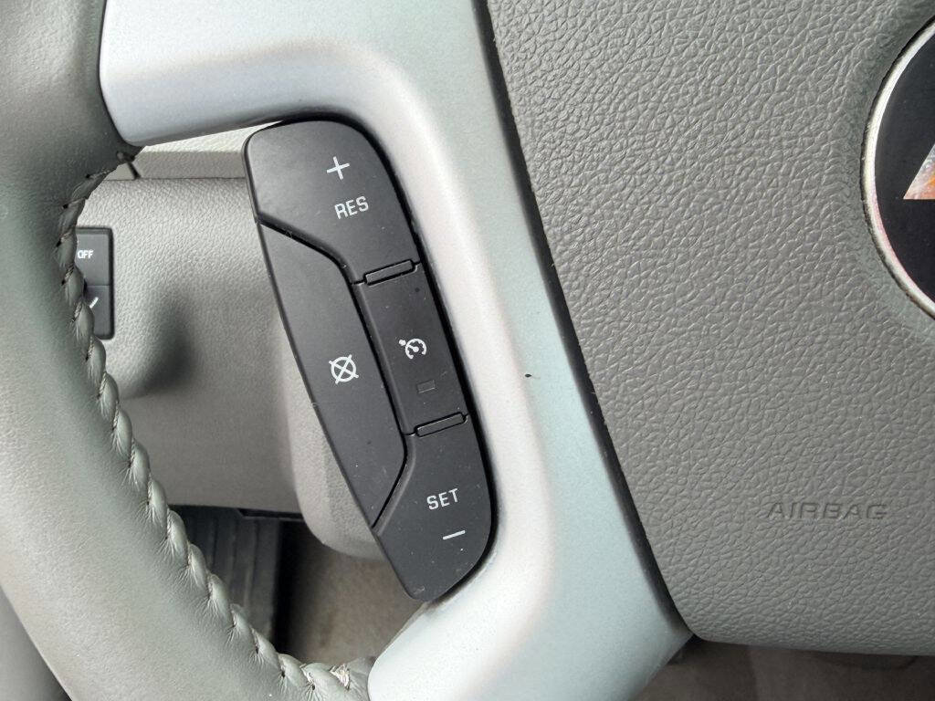 Used 2011 Chevrolet Traverse LS AWD/4WD image 13