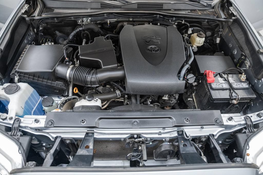 Certified 2021 Toyota Tacoma SR AWD/4WD image 19