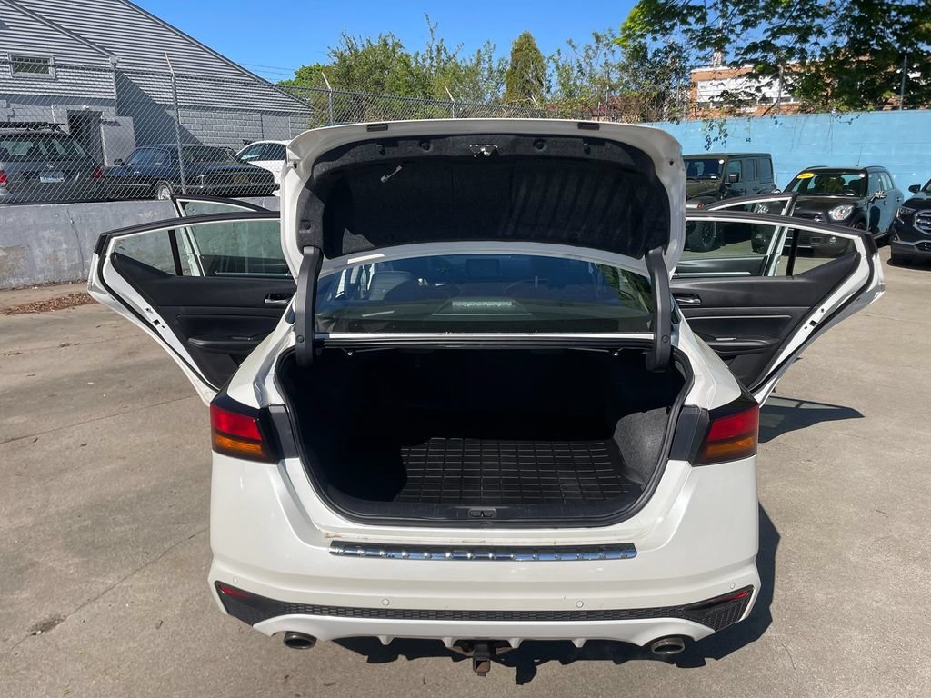 Used 2020 Nissan Altima 2.0 Platinum FWD image 24