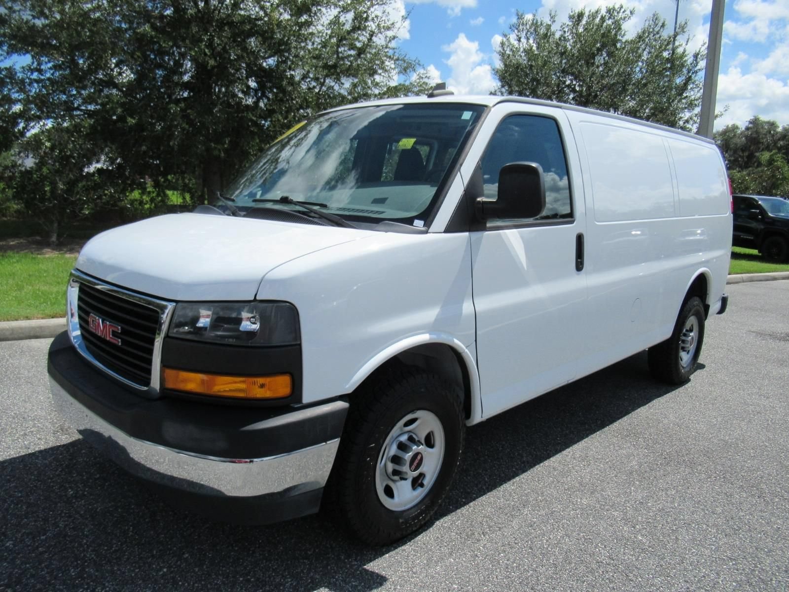 Used 2021 GMC Savana 2500 w/ Driver Convenience Package RWD image 3