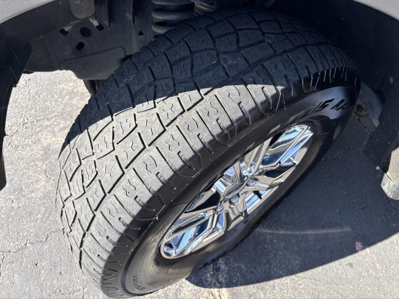 Used 2016 Ford F150 Lariat w/ Equipment Group 502A Luxury image 8