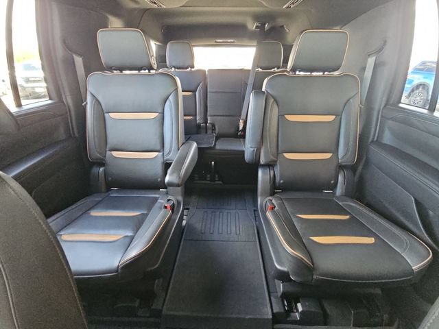Used 2021 GMC Yukon XL AT4 w/ AT4 Premium Plus Package AWD/4WD image 27