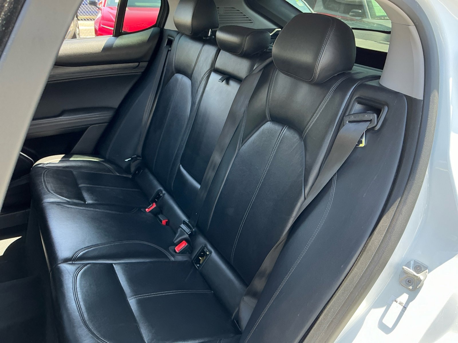 Used 2018 Alfa Romeo Stelvio AWD image 19