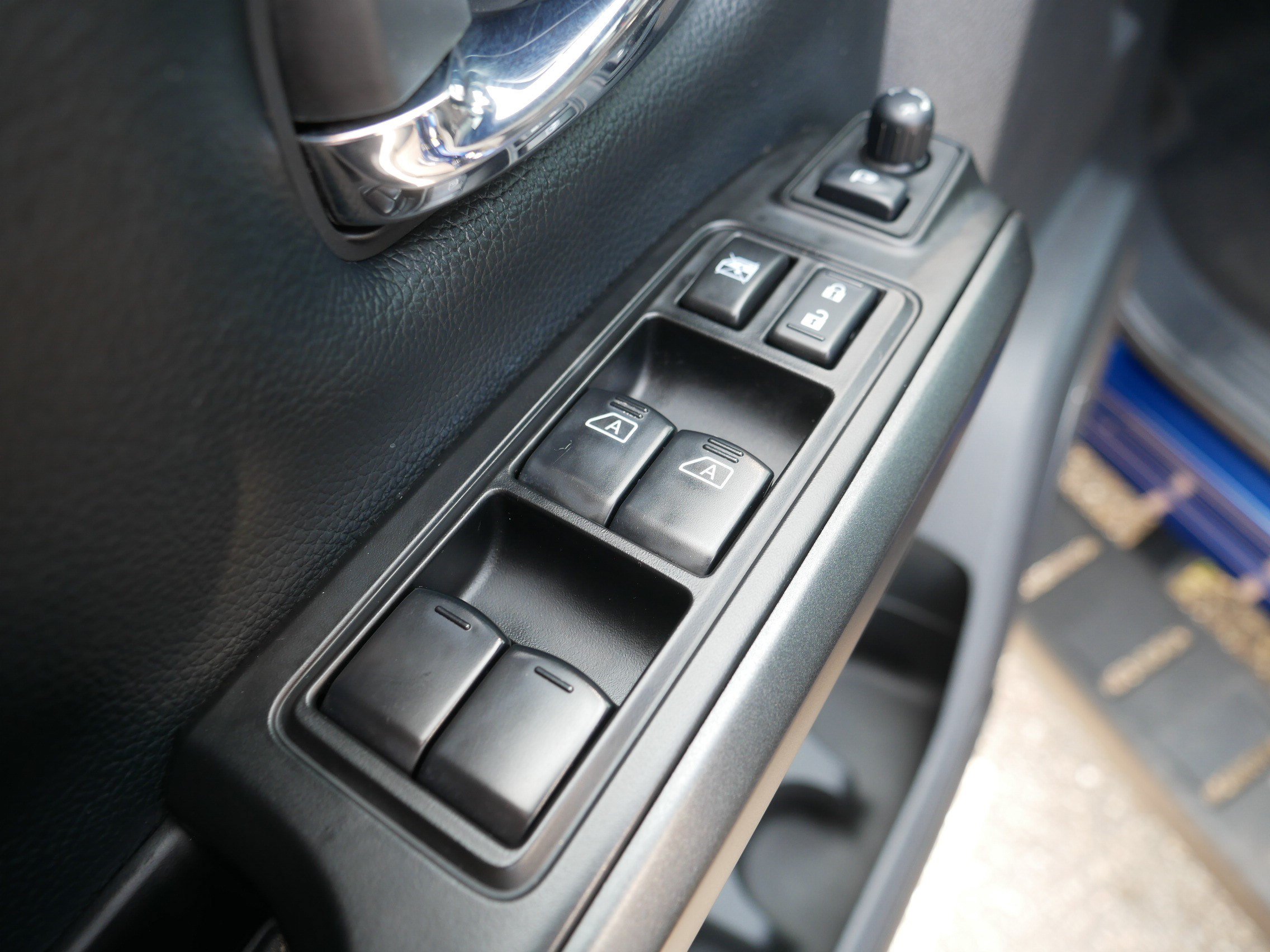 Certified 2024 Nissan Titan PRO-4X w/ Pro-4x Convenience Package AWD/4WD image 19