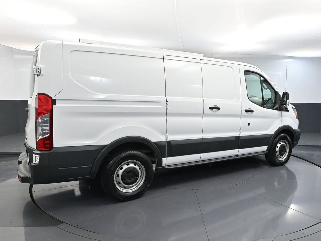 Used 2018 Ford Transit 150 130 Low Roof image 5