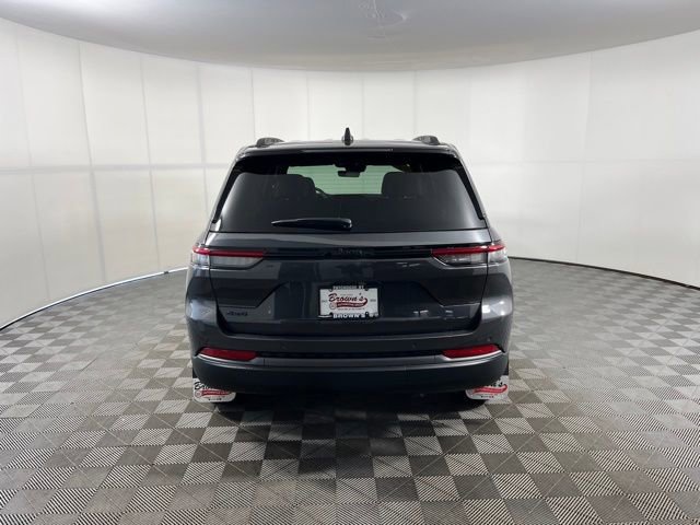 Used 2026 Jeep Grand Cherokee Altitude image 6