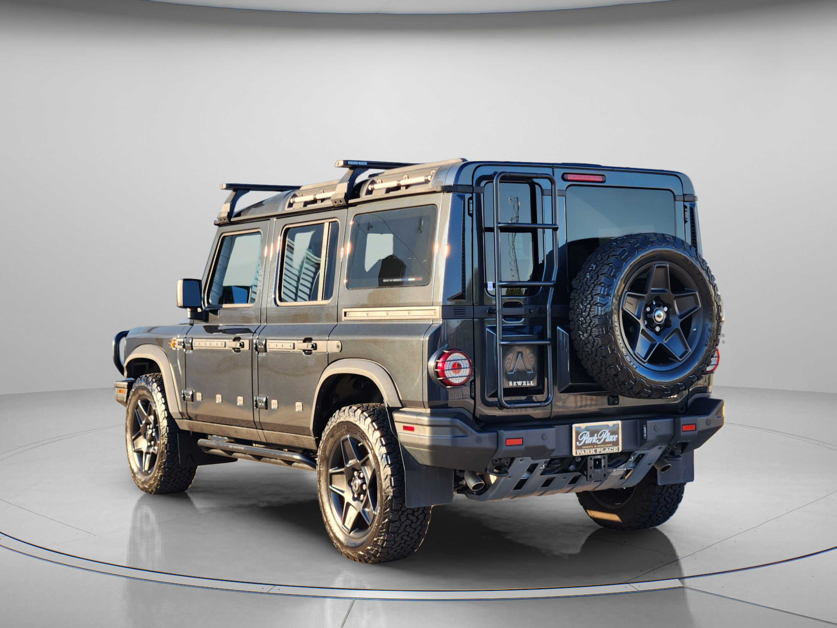 Used 2024 INEOS Grenadier Station Wagon AWD/4WD image 3