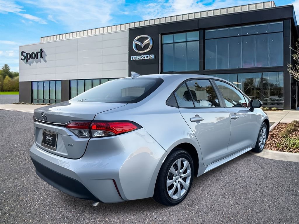 Used 2023 Toyota Corolla LE image 3