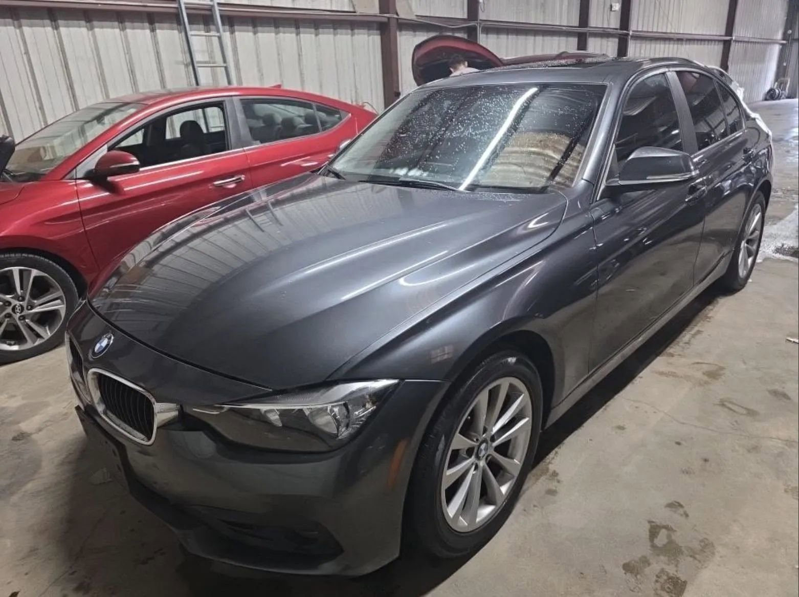 Used 2017 BMW 320i xDrive Sedan AWD/4WD image 1